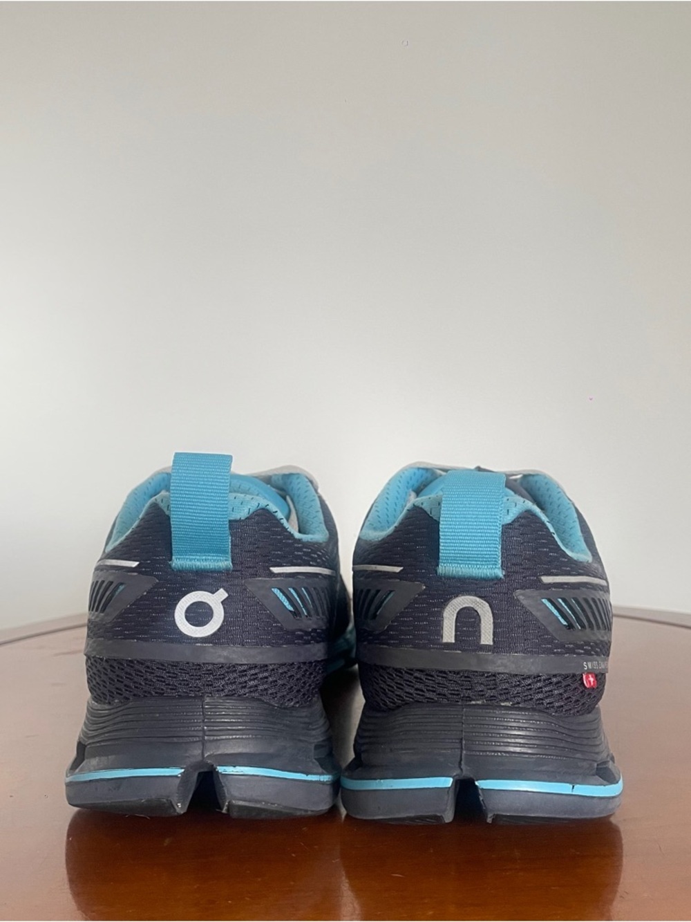 On Running Cloudflyer Men’s Running Shoes | US 10.5 - Picture 2 of 8